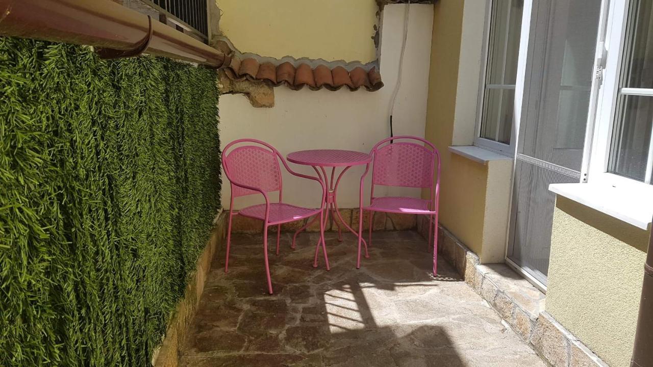 Apartmán Къщата С Чешмата Veliko Tarnovo Exteriér fotografie